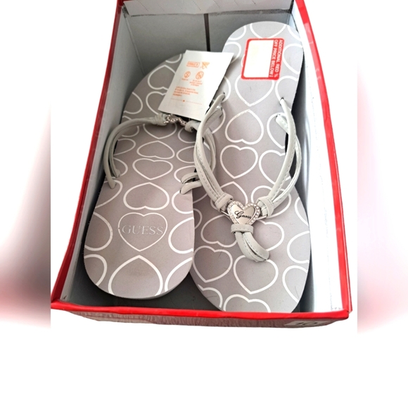 NIB Guess retro platform sandals size 10 - Picture 1 of 3